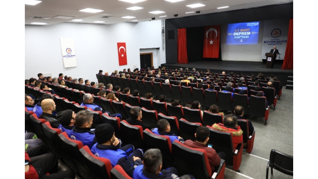 Büyükşehir personeline deprem eğitimi