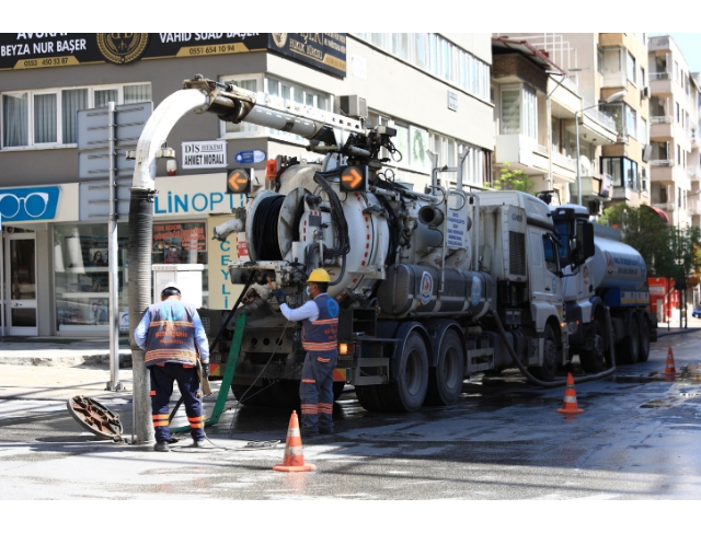 Büyükşehir sokağa çıkma kısıtlamasında da boş durmadı