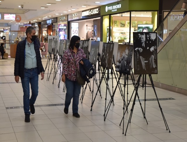 Atatürk’ün birbirinden güzel fotoğrafları Gururla, Özlemle sergisinde