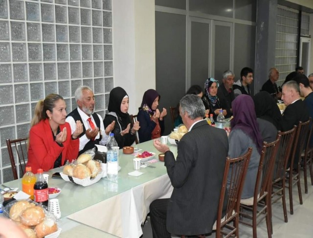 Dazkırı’da şehit aileleri ve gazilere iftar verildi