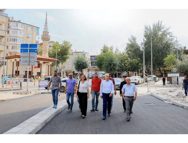 Başkan Zolan, Kayalık Caddesi’ndeki çalışmaları inceledi