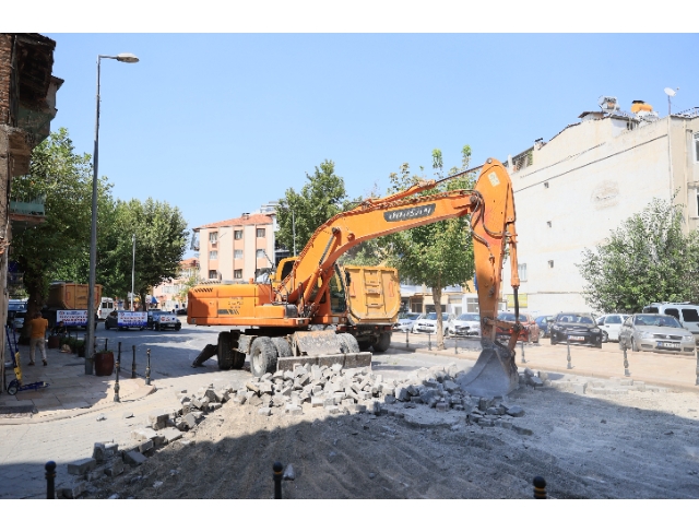 BüyükşehirKayalık Caddesi’ni yeniliyor