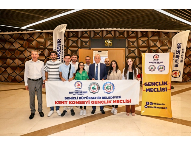 Büyükşehir gençlere rehber oluyor