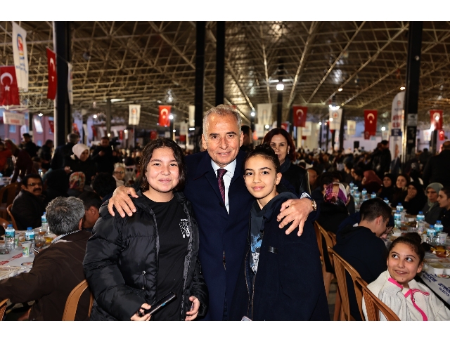 Büyükşehir’in gönül sofrası Değirmenönü’nde