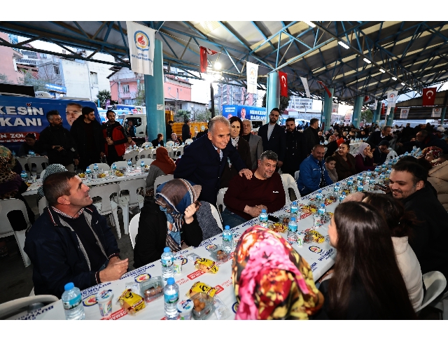 Büyükşehir’in iftar bereketi Fatih’te