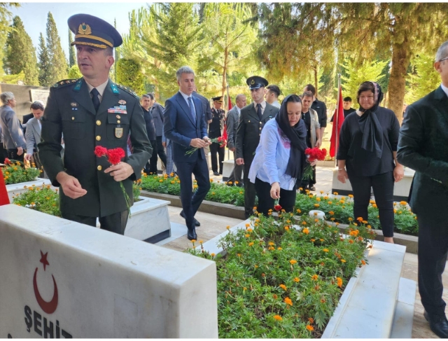 Denizli protokolü 15 Temmuz’da şehitleri unutmadı