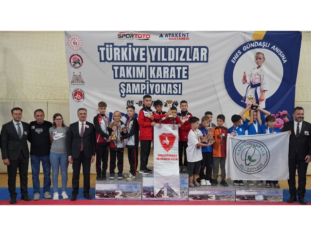 Büyükşehir Karate Takımı’ndan Türkiye Şampiyonluğu