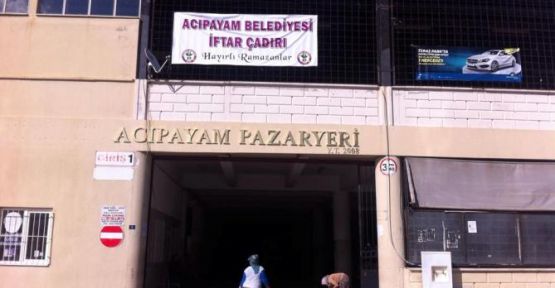 ACIPAYAM BELEDİYESİ İFTAR ÇADIRI KURDU