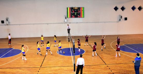 ACIPAYAM'DA VOLEYBOL HEYECANI