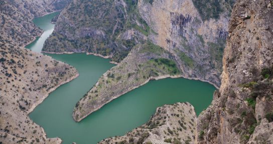 Arap Apıştı Kanyonu görenleri kendine hayran bırakıyor