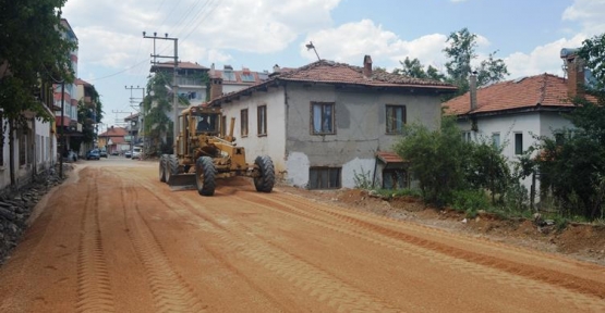 BELEDİYE EKİPLERİ CAMİ İÇİN ÇALIŞIYOR