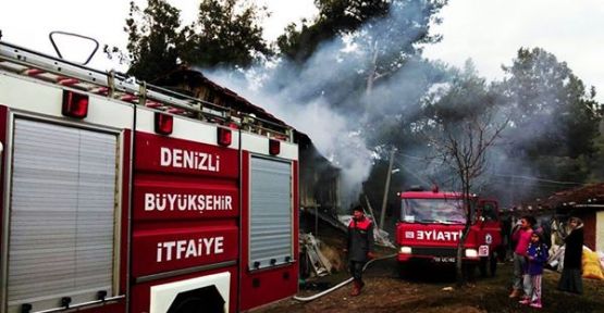 BOĞAZDERE MAHALLESİNDE SAMANLIK YANGINI