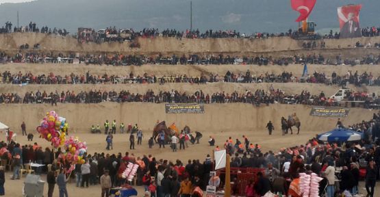 BULDAN’DA DEVELER HASTANE İÇİN GÜREŞTİ