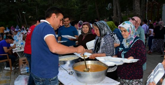 ÇAMLIK HALKI İFTAR'DA BULUŞTU