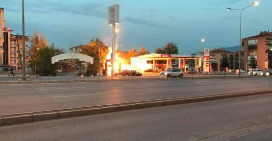 Denizli’de akaryakıt istasyonunda korkutan yangın