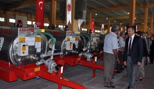 Denizli’de köylüler dağıtılan tankerlerle bin 133 yangını söndürdü