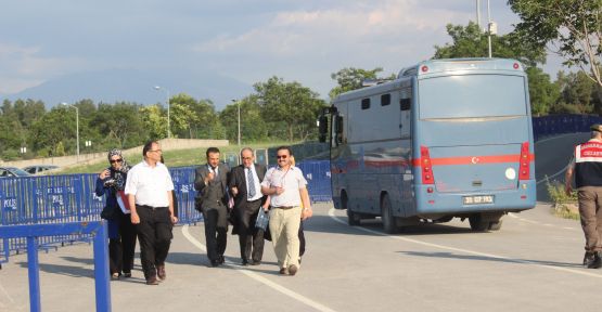 Eski rektör çelişkili ifadeleri nedeniyle FETÖ’den tutuklandı