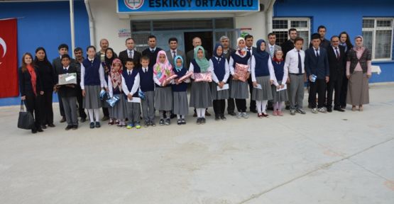 ESKİKÖY ORTAOKULU HZ. MUHAMMEDİ OKUYOR