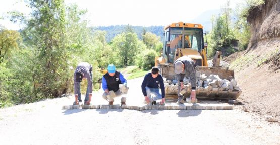 GÖLCÜK'TE ÜSTYAPI ÇALIŞMALARI BAŞLADI