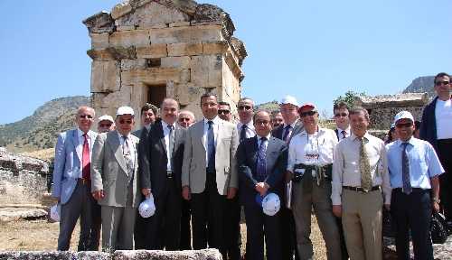 Hierapolis kazılarında İtalyanların 56 yıllık hakimiyeti sona eriyor