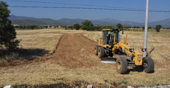 MAHALLE YOLLARI İMAR PLANINA GÖRE AÇILIYOR