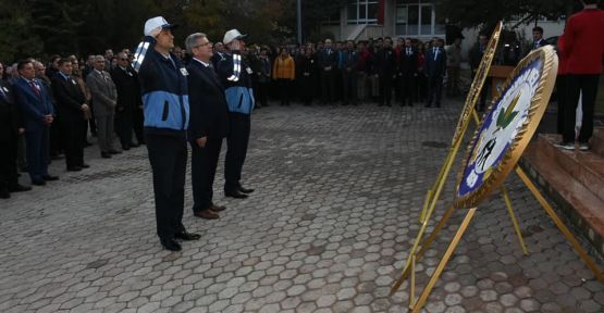 SAYGI,HASRET VE ÖZLEMLE...