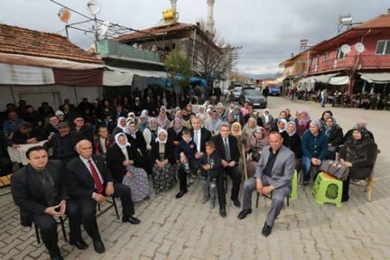 ZOLAN KÖYLERDE COŞKULU KARŞILANDI