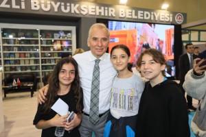 Denizli Büyükşehir Belediyesi 5. Kitap Fuarı açıldı