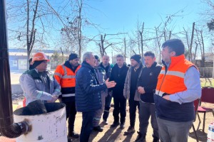 Milletvekili Şahin Tin, deprem bölgesindeki gönüllüler ve görevlilerle bir araya geldi