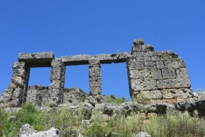 En eski mescitlerden olan Barındıran Sillyon Antik Kenti turizme kazandırılıyor