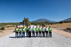 Büyükşehir eski Honaz yolunu yeniliyor