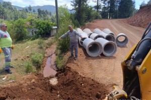 Acıpayam - Sandalcık Mahallesi'nde Yol Düzenleme Çalışmaları Başladı