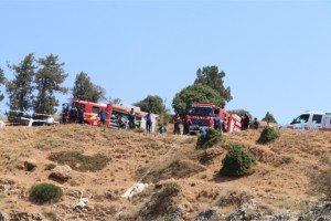 Kontrolden çıkan otomobil uçuruma yuvarlandı: 4 ölü