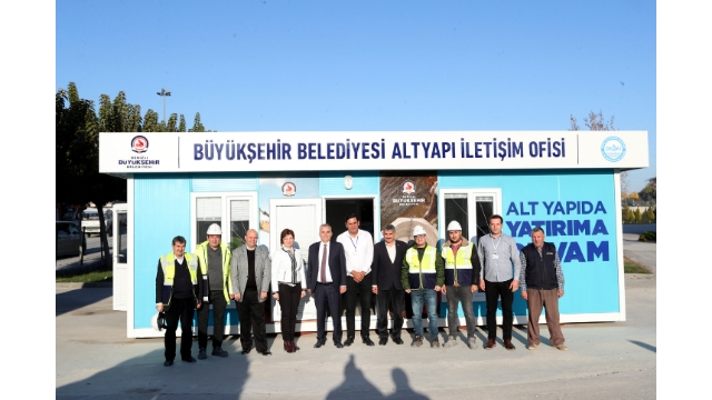 Büyükşehir'den sorunlara yerinde ve anında çözüm / Başkan Osman Zolan'dan Altyapı İletişim Ofisine ziyaret