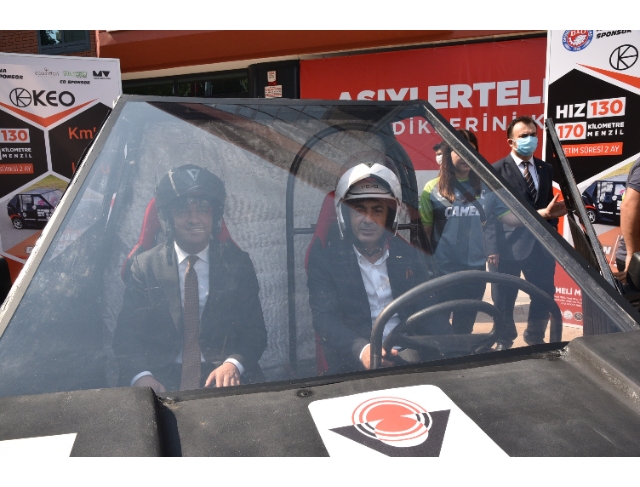 Denizli’nin elektrikli otomobili 'Karaman' evine döndü