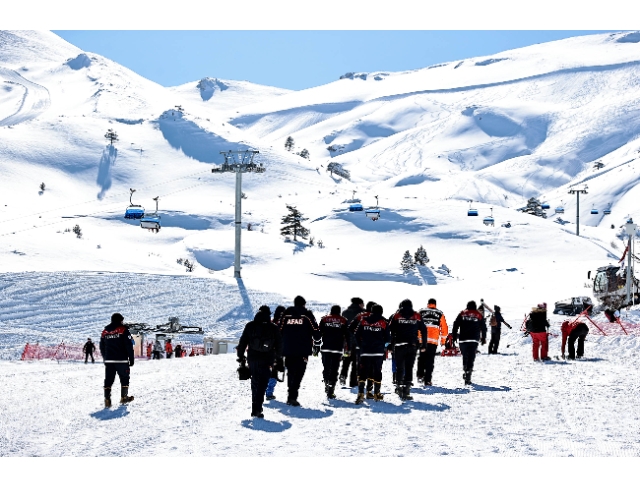 Denizli Kayak Merkezi’nde öncelik güven