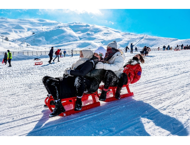 Denizli’nin ikinci beyaz cenneti: Denizli Kayak Merkezi