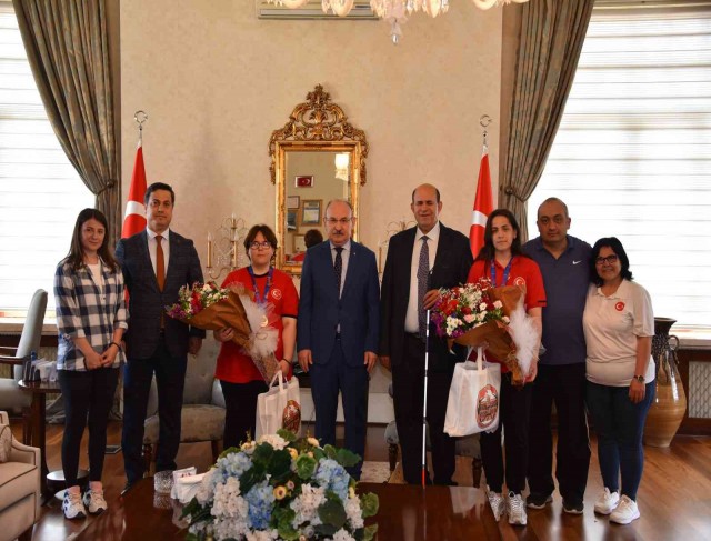 Vali Karadeniz Dünya Şampiyonu judocuları ağırladı