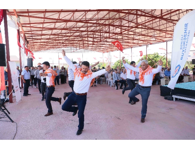 Büyükşehir’in örnek projesi Tarla Günü ile kutlandı