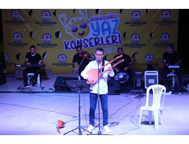 Denizli Büyükşehir ile yaz konserlerini çok sevdi