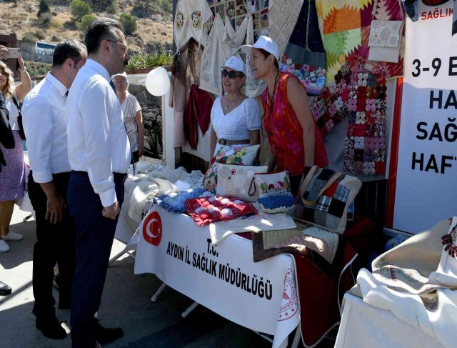 Kuşadasında ‘Halk Sağlığı Haftası kutlamaları başladı