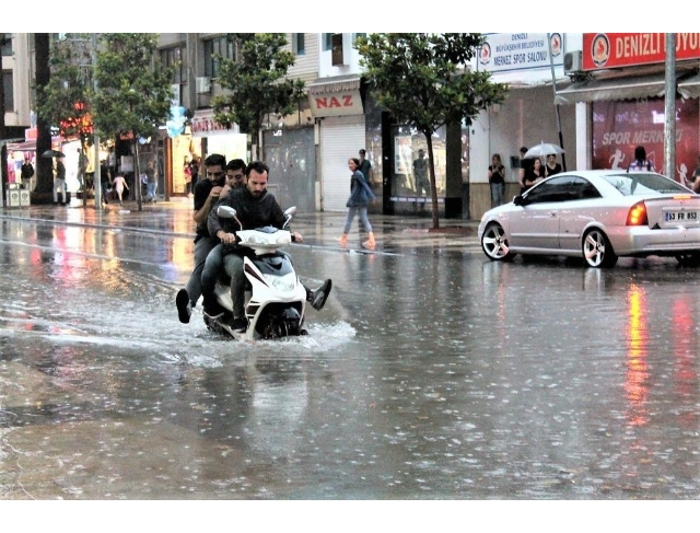 Denizli ve Uşak çevrelerinde kuvvetli yağış bekliyor