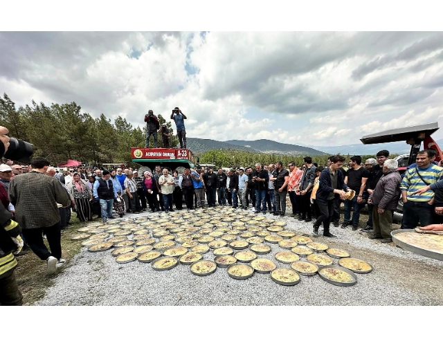 Oğuz Beyin torunları bolluk ve bereket için 7 asırlık geleneklerini sürdürüyor