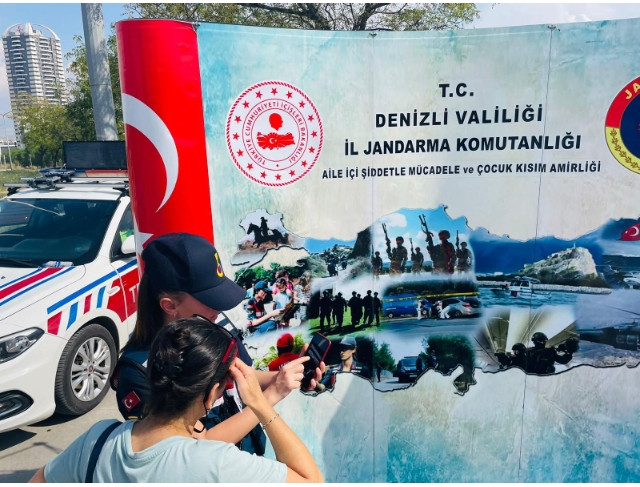 Denizli jandarmasından KADES uyarısı