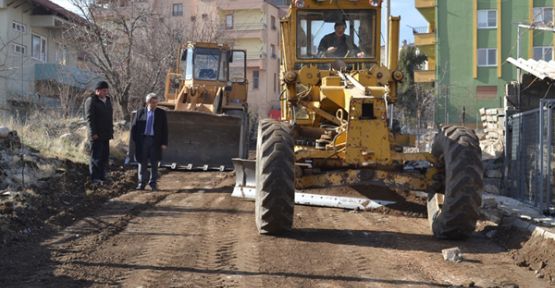 ACIPAYAM'DA YOL ÇALIŞMALARI TAM GAZ