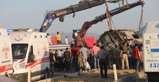 ACIPAYAMLI POLİS BOMBALI SALDIRIDA YARALANDI