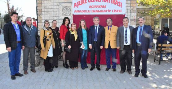 ANADOLU İMAM HATİP LİSESİNDEN 15 TEMMUZ ŞEHİTLERİ İÇİN AŞURE HAYRI