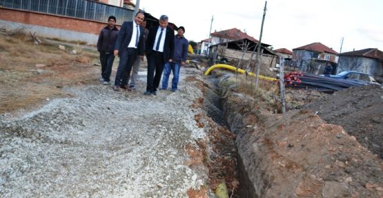 APA MAHALLESİNDE DRENAJ BORU HATTI DÖŞEMESİ BAŞLADI