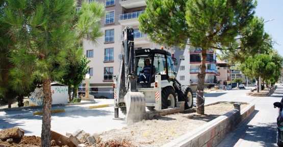 BELEDİYE ÇALIŞMALARA ARA VERMİYOR: SIRA HUZUR BULVARINDA