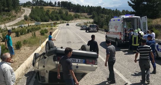 Denizli’de otomobil takla attı: 1 yaralı